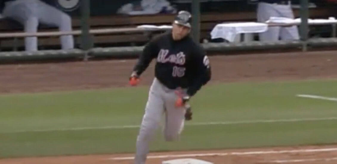 Carlos Beltran showcasing his skills as a switch hitter in MLB.